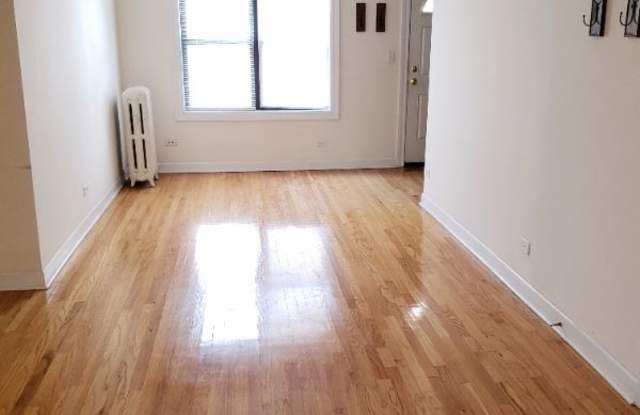 4556 N Wolcott Ave Gallery 3