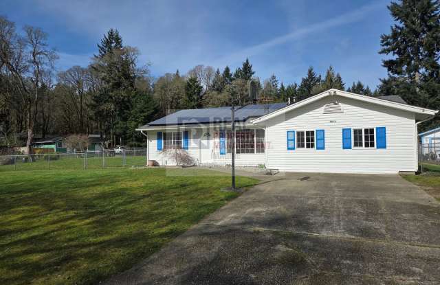 Updated 5 Bedroom Home! photos photos