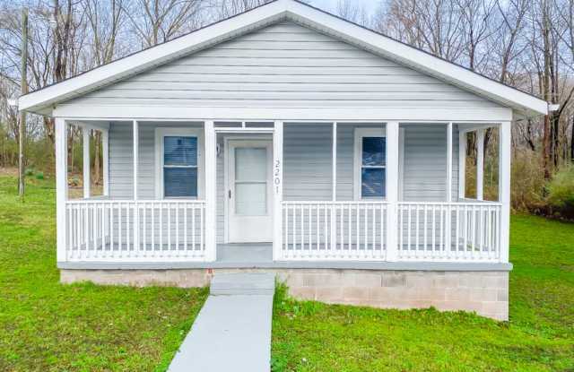 2201 Front St photos photos