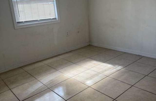 Spacious 5BR Home in Orlando – Great Value & Move-In Ready! Gallery 3
