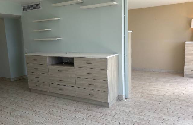 Makaha Valley Towers - One Bedroom Gallery 3