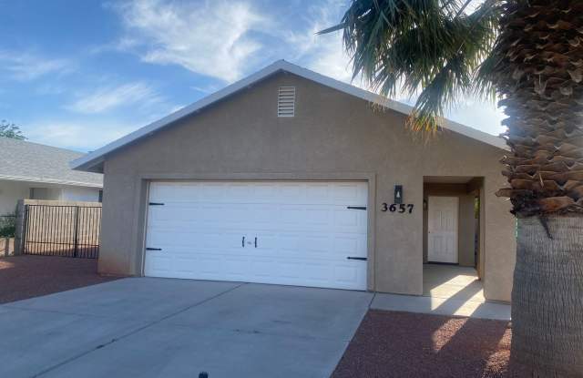 Charming 3 Bedroom 2 Bath Home photos photos