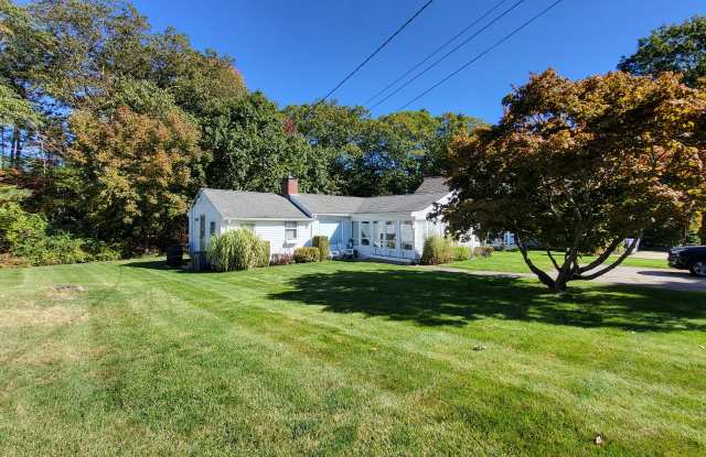 92 Bourne Ave photos photos