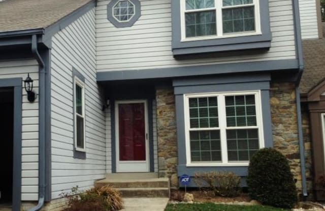 1548 HUGO CIRCLE - 1548 Hugo Circle, Glenmont, MD 20906