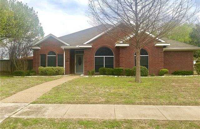 5302 Lynn Court - 5302 Lynn Court, Rowlett, TX 75088
