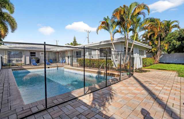 1761 NE 55th Street unit: 2 photos photos 1761 NE 55th Street unit: 2 photos photos