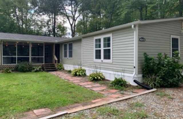 37240 CAROLINA Drive Gallery 1