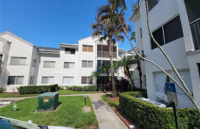 5740 Rock Island Rd - 5740 Rock Island Road, Tamarac, FL 33319