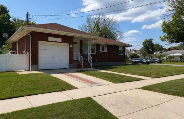106 Kennedy Avenue Gallery 1