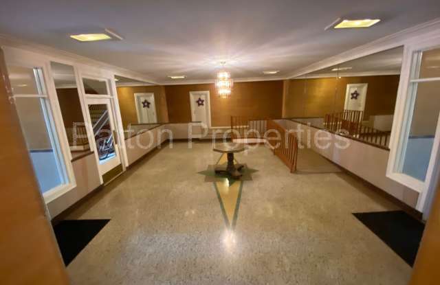 611 Waccamaw Ave., #11 Gallery 3