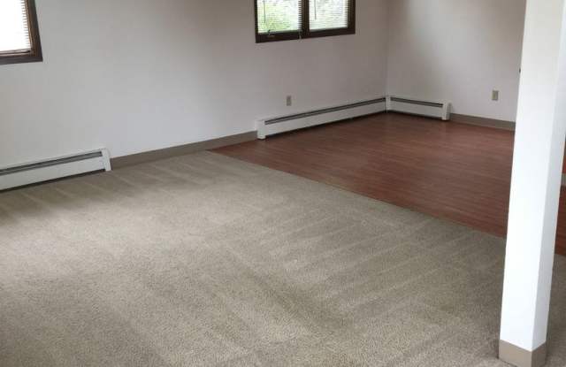 South Anchorage Beautiful 3bed townhouse with washer & dryer Gallery 2