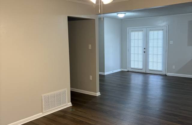 1804 Glenda Dr Gallery 4