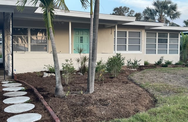 2433 Baywood Drive West - 2433 Baywood Drive West, Dunedin, FL 34698