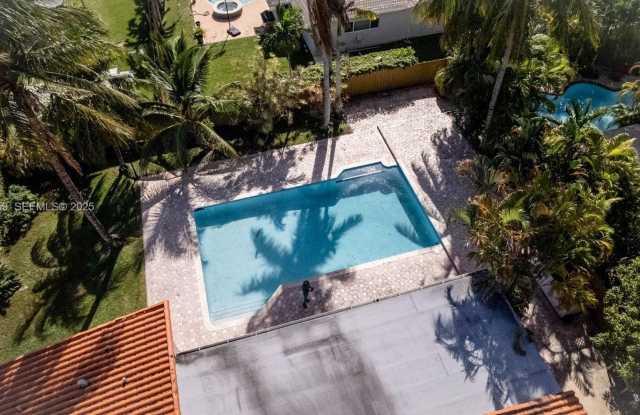 12250 SW 2nd Street, Miami, FL 33184 - 12250 Southwest 2nd Street, Tamiami, FL 33184