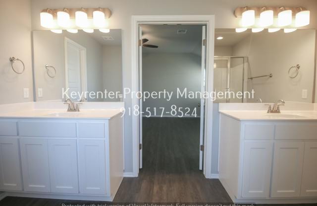 Like New 4 Bedroom Capital Homes!!! Gallery 3