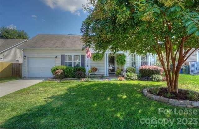110 Sterling Terrace Drive - 110 Sterling Terrace Drive, Mooresville, NC 28115