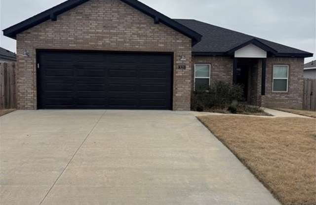 321 Grove  LN - 321 Grove Lane, Centerton, AR 72713