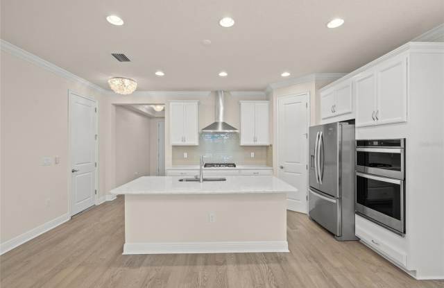 5690 LONG SHORE Loop Gallery 4