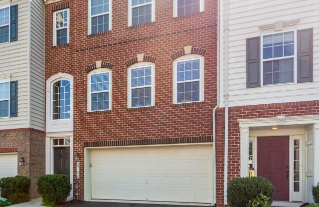 25192 SHIP SQ - 25192 Ship Square, South Riding, VA 20152