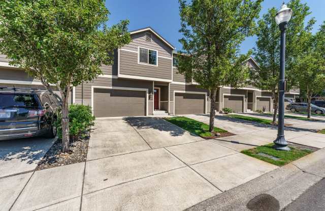 ASK ABOUT AUGUST MOVE IN SPECIAL 3 Bedroom 2.5 Bath Townhome - Convenient Vancouver Location photos photos