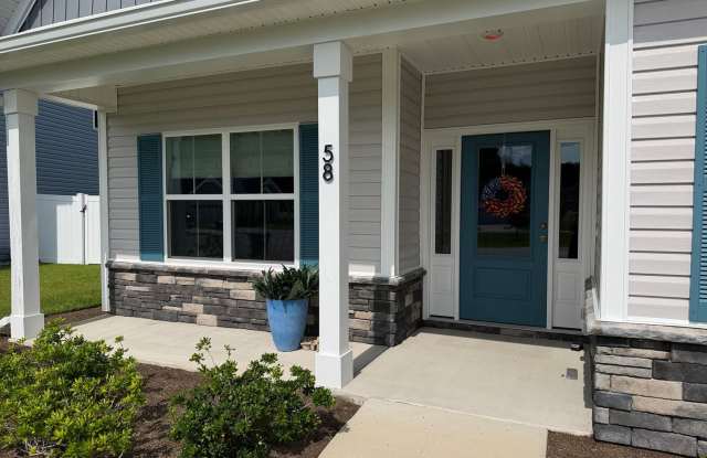 Beautiful One-Level Home in Hearthstone Lakes (One Free Month-See Details Below) Gallery 3