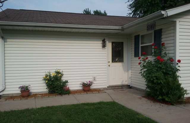 5141 Sherwin Ave Gallery 2