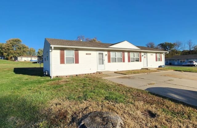 18860 East Wigwam Place - 18860 East Wigwam Place, Independence, MO 64056