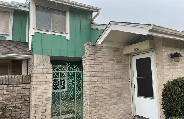 3306 Antilles Drive - 3306 Antilles Avenue, Galveston, TX 77551