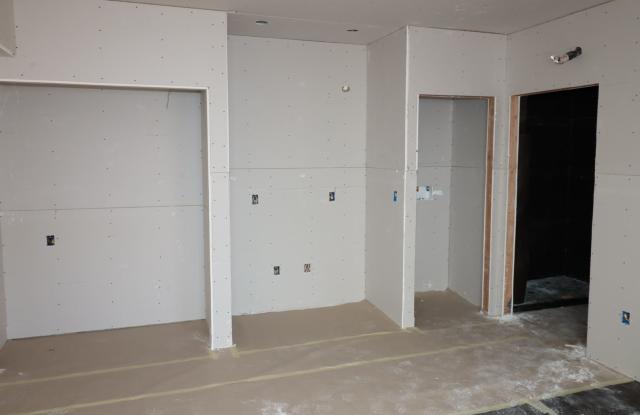 682 N Cambridge St photos photos