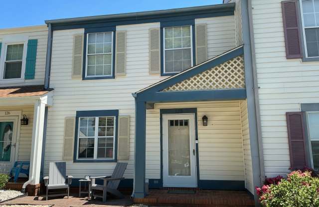 Quaint Waterfront Townhome in Beautiful Monroe's Landing photos photos