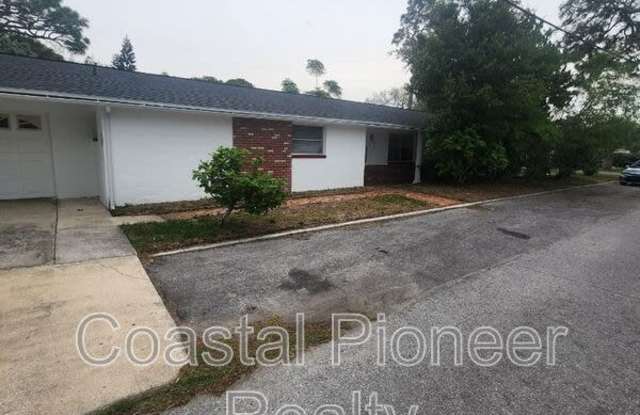 5823 Elm St photos photos