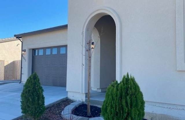 Don't Miss Out On This Beauty!!! - 4665 Pleasant Hills Drive, Anderson, CA 96007