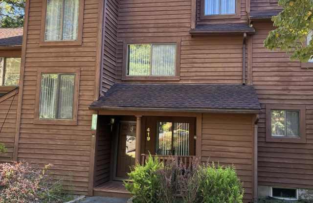 419 Tudor Court Gallery 1