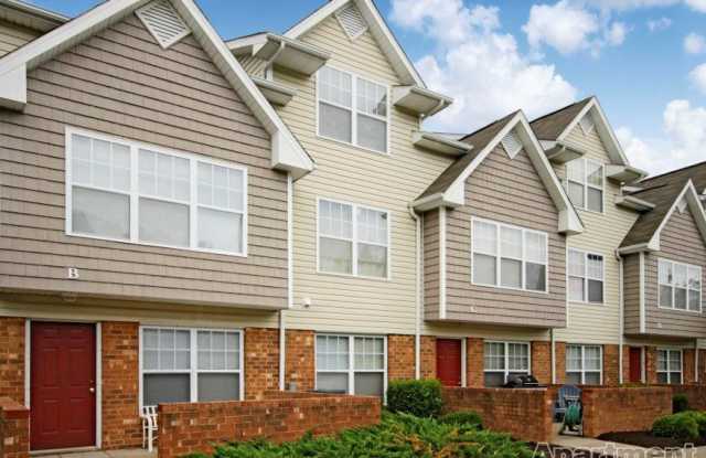 The Suites at Port Warwick photos photos