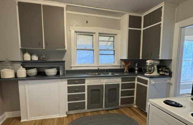 2 Bed House for Rent! photos photos