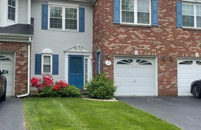 127 Topaz Drive - 127 Topaz Drive, Franklin Park, NJ 08823