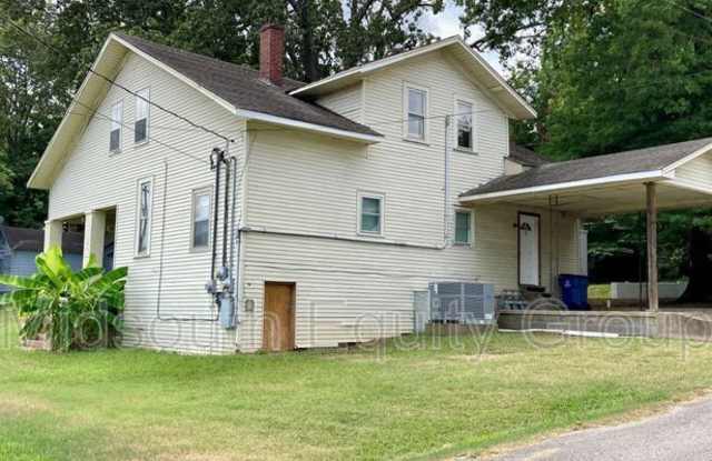 223 Madison St - 223 Madison Street, Dyer, TN 38330 223 Madison St - 223 Madison Street, Dyer, TN 38330