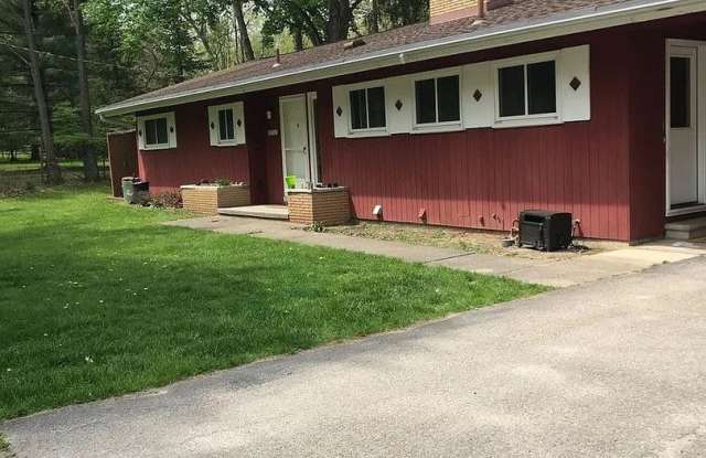 Available now! Inviting ranch situated in desirable North Ann Arbor Gallery 4