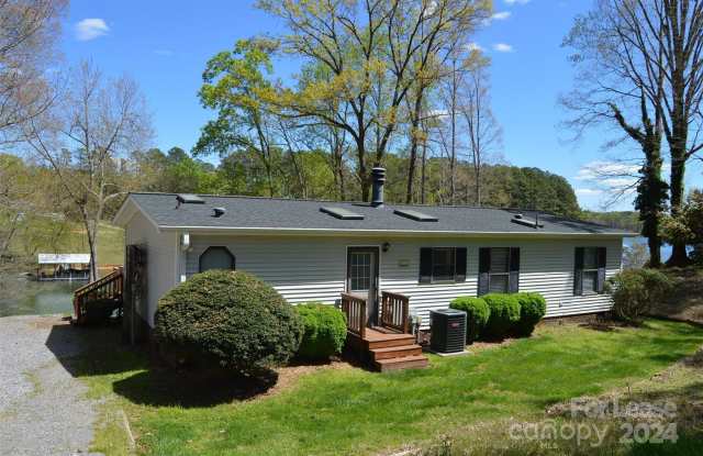 125 Broadview Circle - 125 Broadview Circle, Iredell County, NC 28117