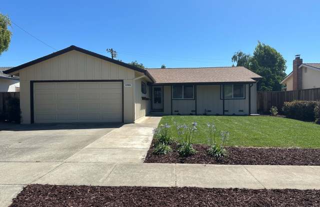 Lovely 3-bedroom home in Fremont! photos photos
