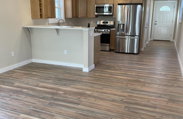 152 Center Avenue - 152 Center Avenue, Keansburg, NJ 07734