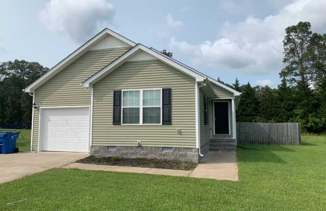 Charming Home with Large Fenced in Back Yard... - 213 John Mark Court, Manchester, TN 37355 Charming Home with Large Fenced in Back Yard... - 213 John Mark Court, Manchester, TN 37355