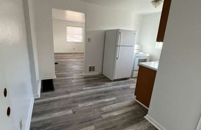250 Basswood Avenue - 3 Gallery 4