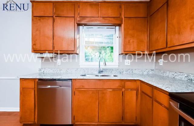 125 Pond Drive Gallery 3