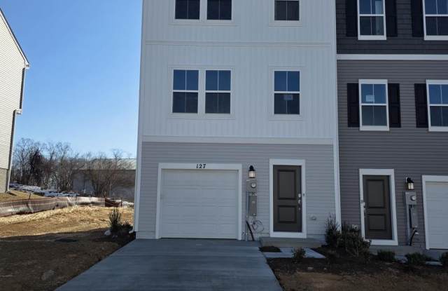 127 KINKADE Court photos photos