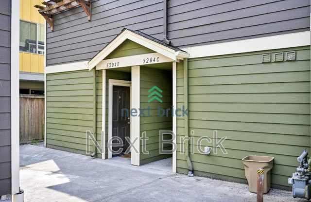 5204 Delridge SW #C photos photos