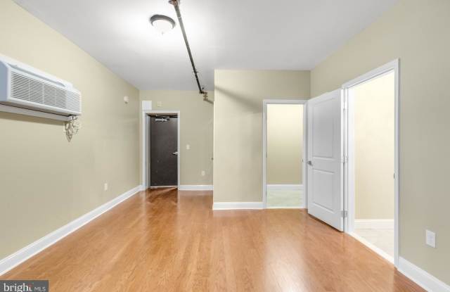 171 GRAPE STREET Gallery 4