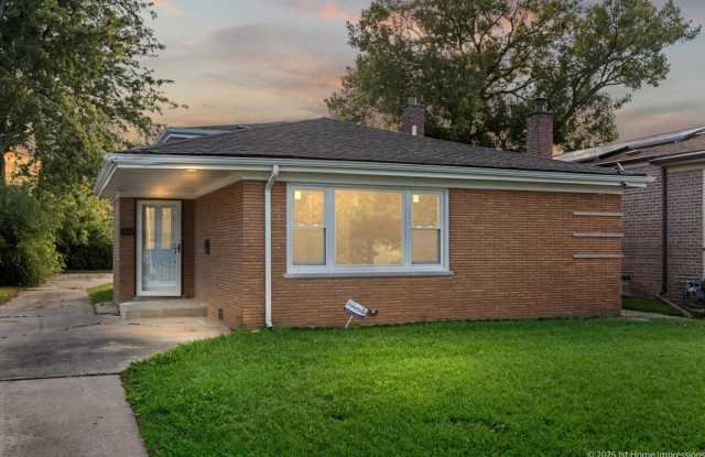 15041 Irving Avenue photos photos