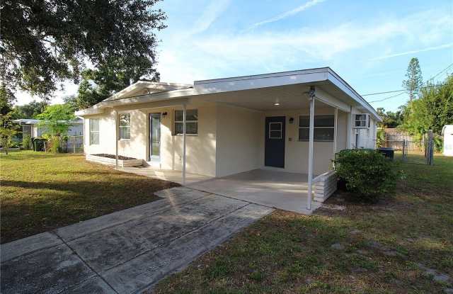 2345 FLOYD STREET - 2345 Floyd Street, Sarasota, FL 34239