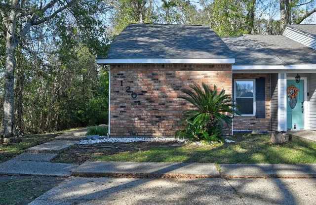 Spacious, quiet townhouse photos photos